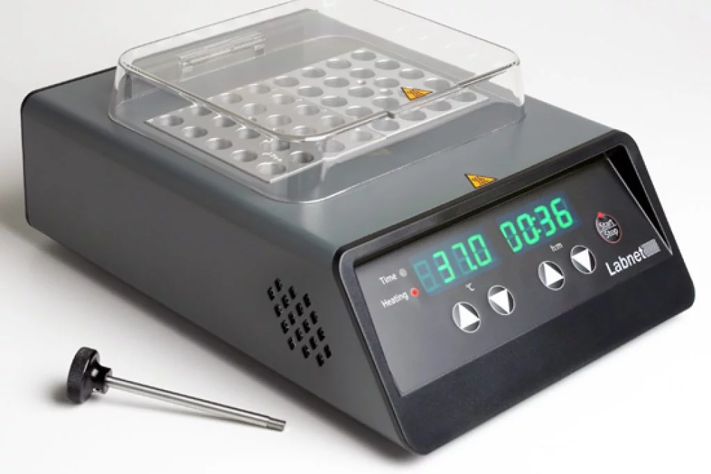 Labnet-AccuBlock-digital-Dry-Baths-18Mar20-2